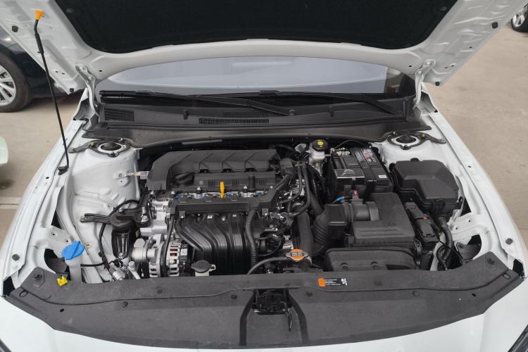 Used Hyundai Elantra 2023 1.5L CVT GLX Elite Edition Engine Bay