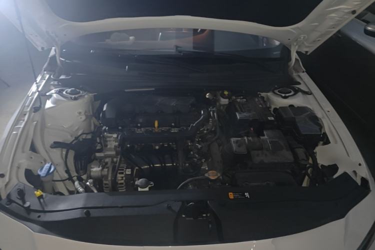 Used Hyundai Elantra 2023 1.5L CVT GLX Elite Edition Engine Bay