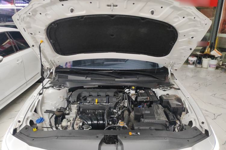 Used Hyundai Elantra 2023 1.5L CVT LUX Prestige Edition Engine Bay