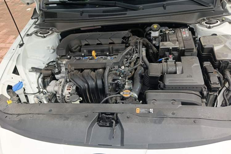 Used Hyundai Elantra 2023 1.5L CVT LUX Prestige Edition Engine Bay