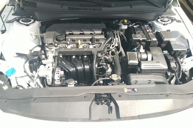 Used Hyundai Elantra 2023 1.5L CVT GLX Elite Edition Engine Bay