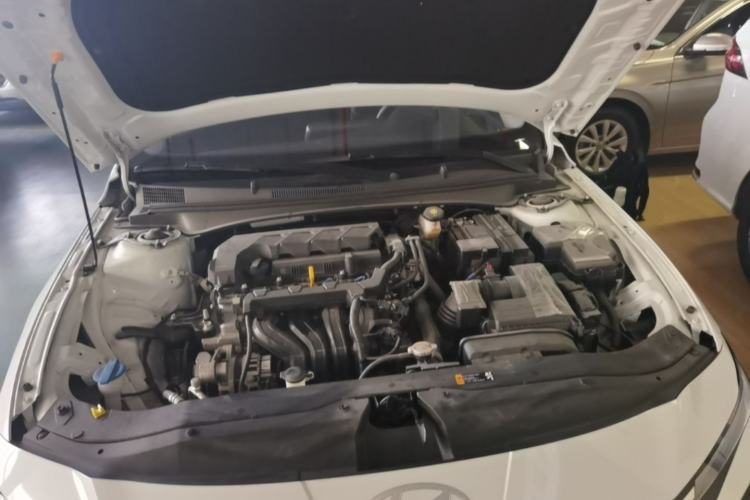 Used Hyundai Elantra 2023 1.5L CVT GLX Elite Edition Engine Bay