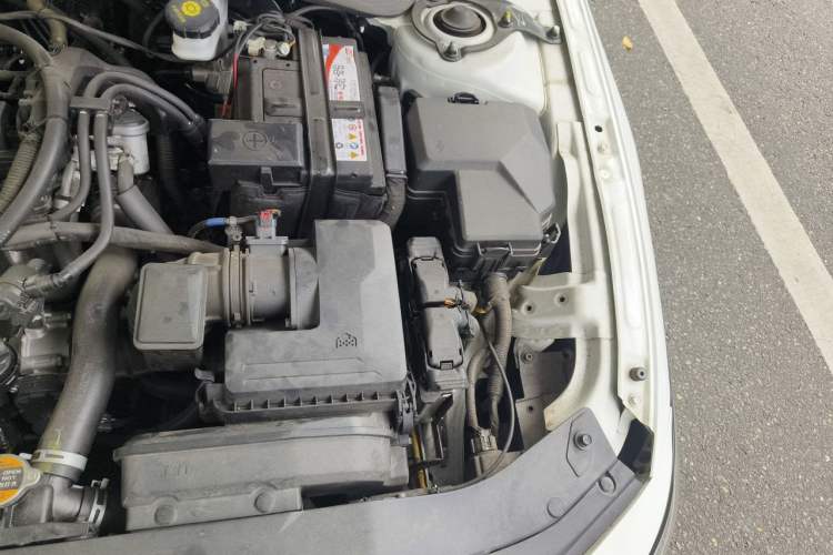 Used Hyundai Elantra 2023 1.5L CVT GLX Elite Edition Engine Bay Left