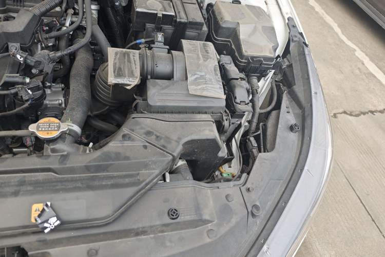 Used Hyundai Elantra 2023 1.5L CVT LUX Prestige Edition Engine Bay Left