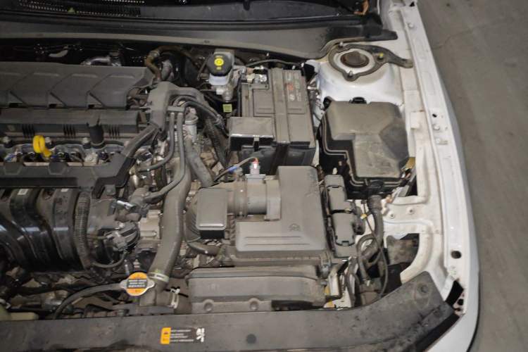 Used Hyundai Elantra 2023 1.5L CVT GLX Elite Edition Engine Bay Left