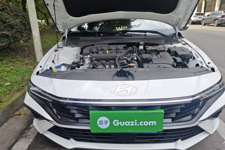 Used Hyundai Elantra 2023 1.5L CVT LUX Prestige Edition Engine Bay