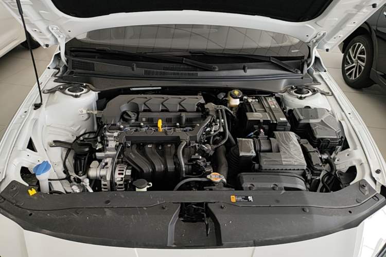 Used Hyundai Elantra 2023 1.5L CVT GLX Elite Edition Engine Bay