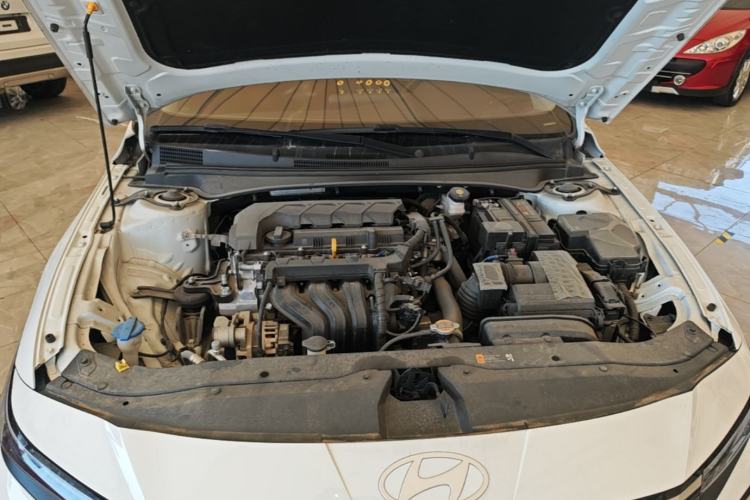 Used Hyundai Elantra 2023 1.5L CVT GLX Elite Edition Engine Bay