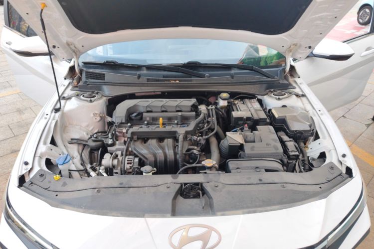 Used Hyundai Elantra 2023 1.5L CVT GLX Elite Edition Engine Bay