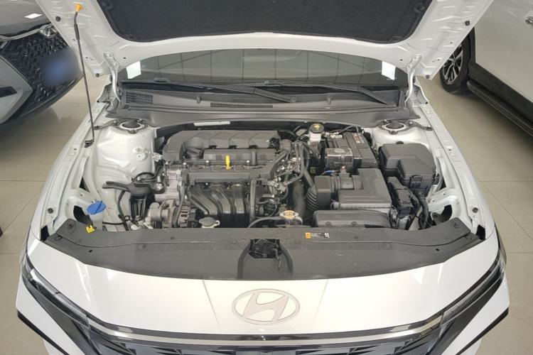 Used Hyundai Elantra 2023 1.5L CVT LUX Prestige Edition Engine Bay