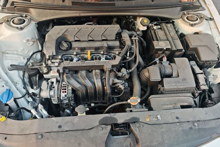 Used Hyundai Elantra 2023 1.5L CVT LUX Prestige Edition Engine Bay