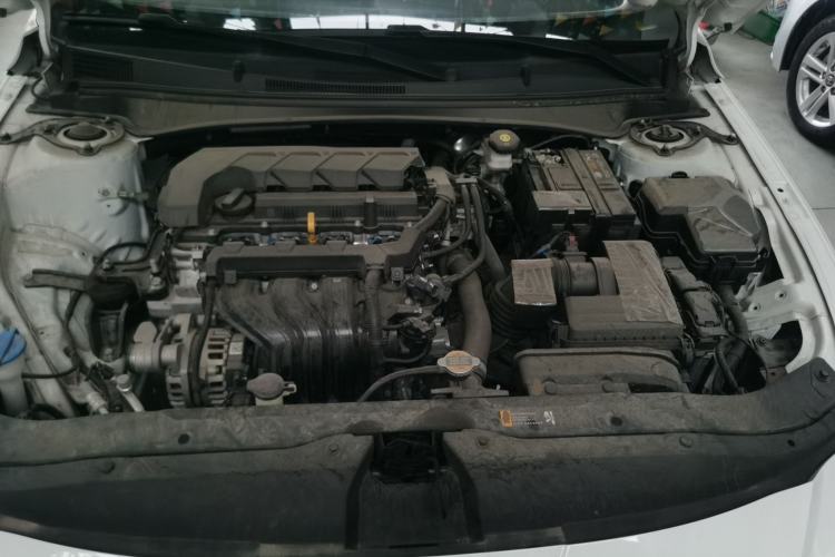 Used Hyundai Elantra 2023 1.5L CVT GLX Elite Edition Engine Bay