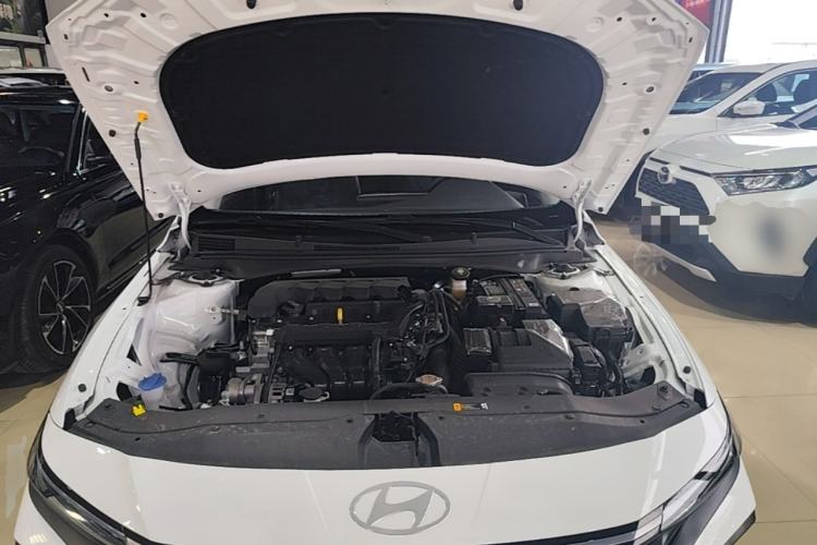 Used Hyundai Elantra 2023 1.5L CVT GLX Elite Edition Engine Bay