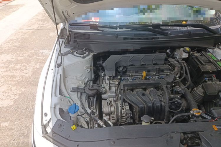 Used Hyundai Elantra 2023 1.5L CVT LUX Prestige Edition Engine Bay Right