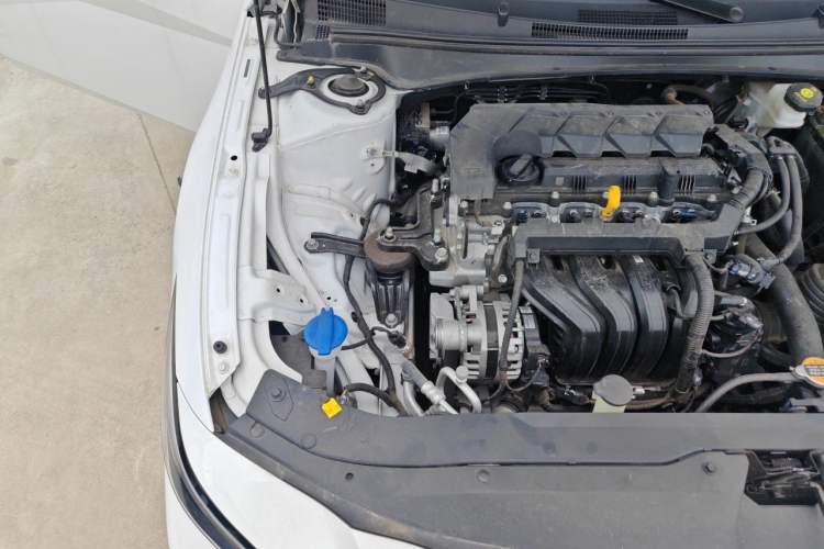 Used Hyundai Elantra 2023 1.5L CVT LUX Prestige Edition Engine Bay Right