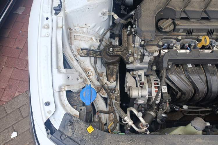 Used Hyundai Elantra 2023 1.5L CVT GLX Elite Edition Engine Bay Right