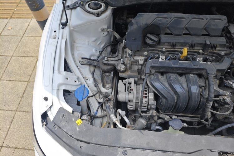 Used Hyundai Elantra 2023 1.5L CVT LUX Prestige Edition Engine Bay Right