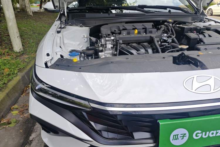 Used Hyundai Elantra 2023 1.5L CVT LUX Prestige Edition Engine Bay Right
