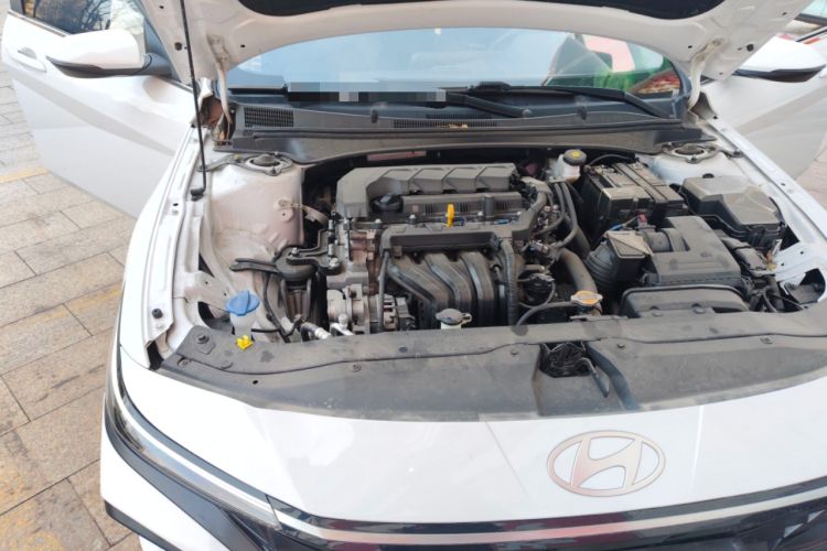 Used Hyundai Elantra 2023 1.5L CVT GLX Elite Edition Engine Bay Right
