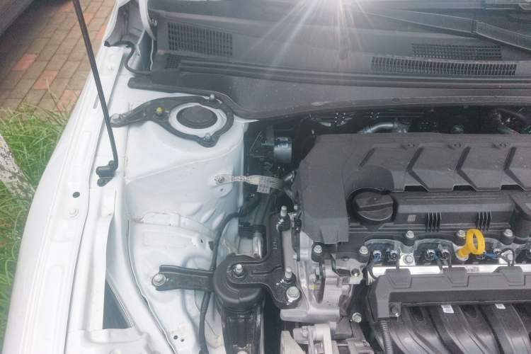 Used Hyundai Elantra 2023 1.5L CVT GLX Elite Edition Engine Bay Right
