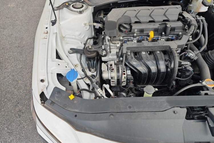 Used Hyundai Elantra 2023 1.5L CVT LUX Prestige Edition Engine Bay Right