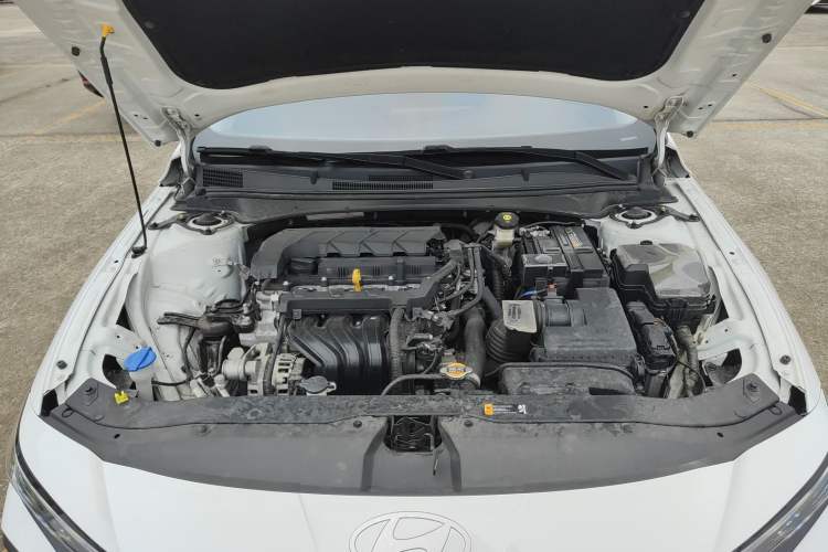 Used Hyundai Elantra 2023 1.5L CVT LUX Prestige Edition Engine Bay