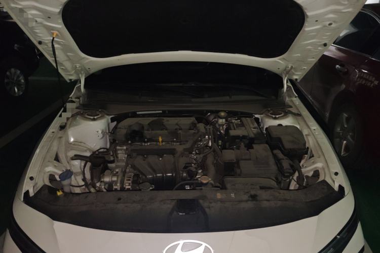 Used Hyundai Elantra 2023 1.5L CVT GLX Elite Edition Engine Bay