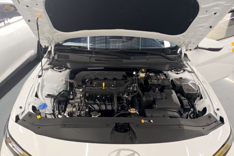 Used Hyundai Elantra 2023 1.5L CVT GLX Elite Edition Engine Bay