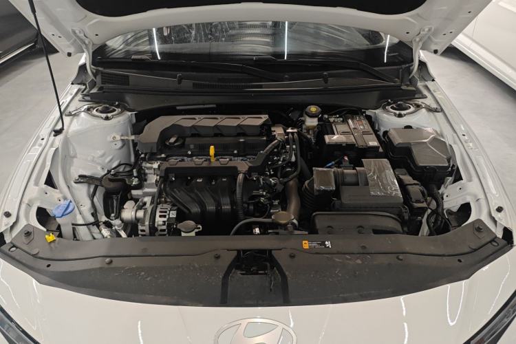 Used Hyundai Elantra 2023 1.5L CVT GLX Elite Edition Engine Bay