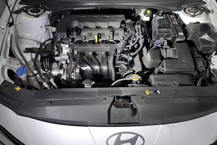 Used Hyundai Elantra 2023 1.5L CVT LUX Prestige Edition Engine Bay