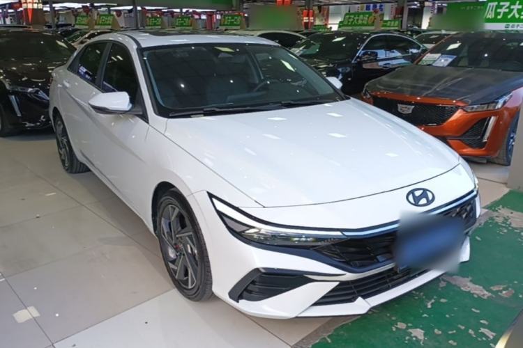 Used Hyundai Elantra 2023 1.5L CVT LUX Prestige Edition Exterior 1