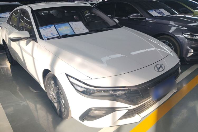 Used Hyundai Elantra 2023 1.5L CVT GLS Leading Edition Exterior 1