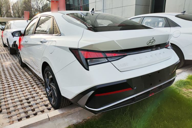 Used Hyundai Elantra 2023 1.5L CVT GLX Elite Edition Exterior 2