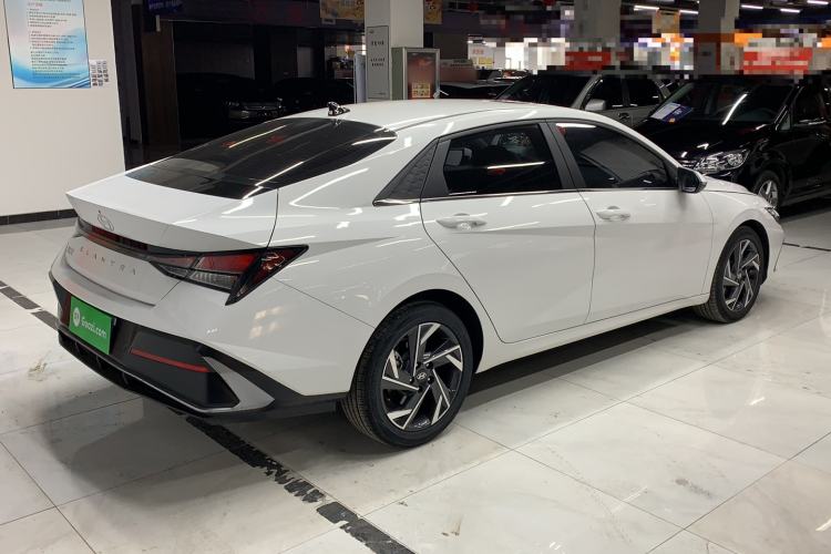 Used Hyundai Elantra 2023 1.5L CVT GLX Elite Edition Exterior 3