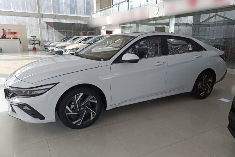 Used Hyundai Elantra 2023 1.5L CVT GLX Elite Edition Exterior 3