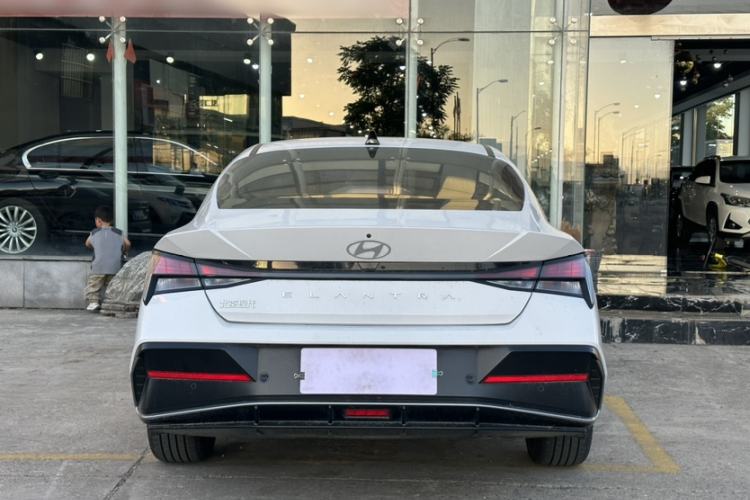 Used Hyundai Elantra 2023 1.5L CVT GLX Elite Edition Exterior 3