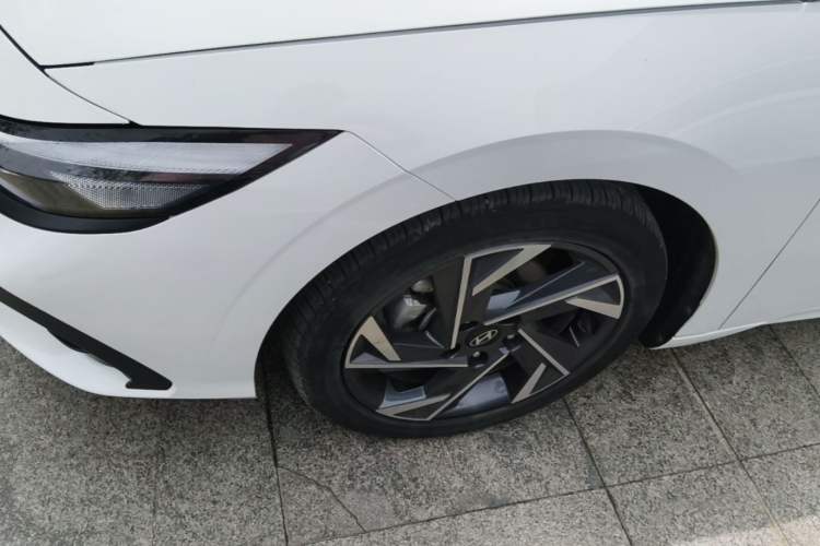 Used Hyundai Elantra 2023 1.5L CVT GLX Elite Edition Exterior 4