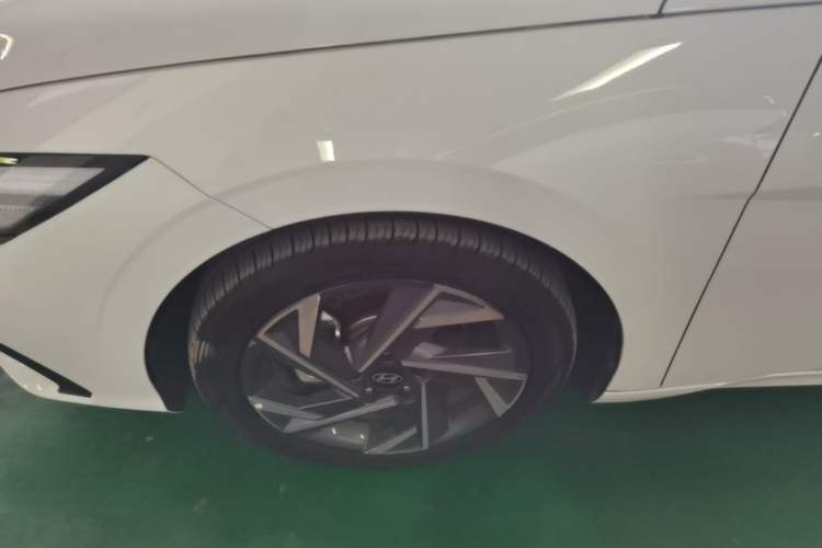 Used Hyundai Elantra 2023 1.5L CVT GLX Elite Edition Exterior 4