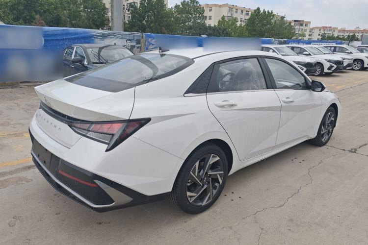 Used Hyundai Elantra 2023 1.5L CVT GLX Elite Edition Exterior 4