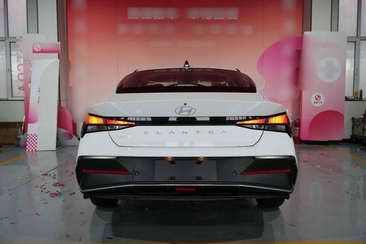Used Hyundai Elantra 2023 1.5L CVT GLX Elite Edition Exterior 4