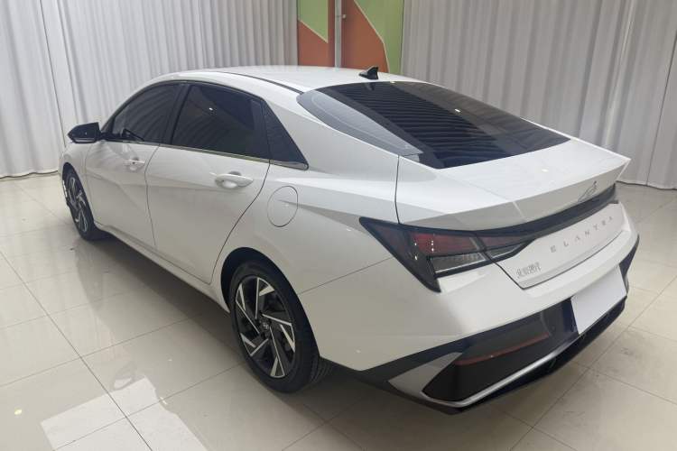 Used Hyundai Elantra 2023 1.5L CVT GLX Elite Edition Exterior 4
