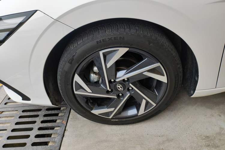 Used Hyundai Elantra 2023 1.5L CVT GLX Elite Edition Exterior 4