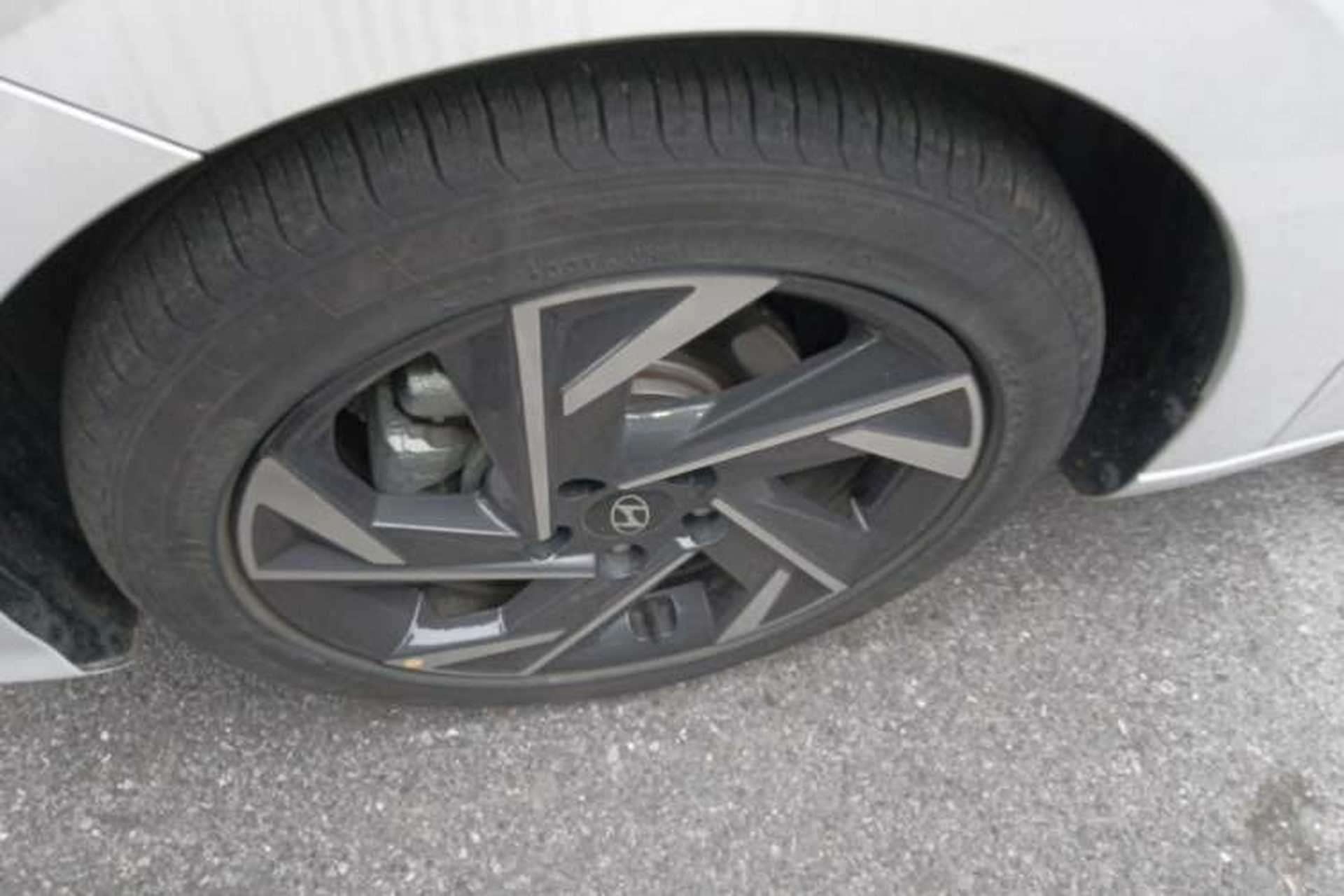 Used Hyundai Elantra 2023 1.5L CVT GLX Elite Edition Exterior 4