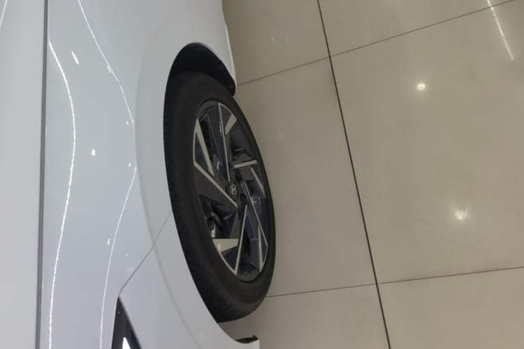Used Hyundai Elantra 2023 1.5L CVT GLX Elite Edition Exterior 4