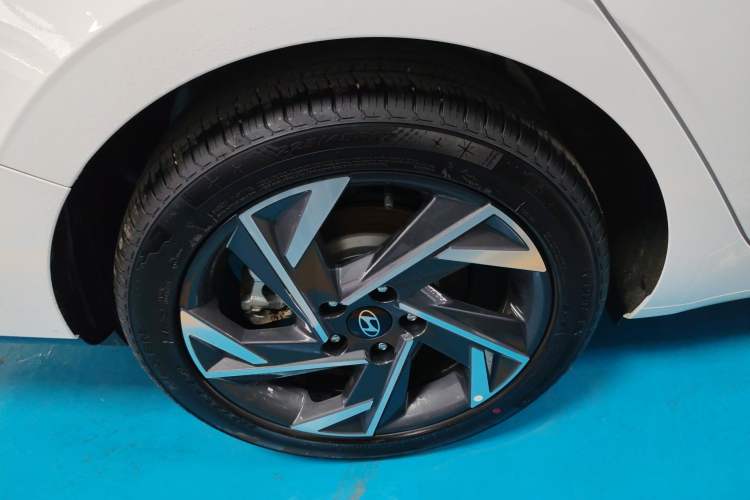 Used Hyundai Elantra 2023 1.5L CVT GLX Elite Edition Exterior 5