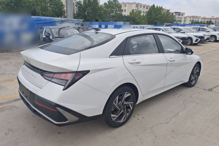 Used Hyundai Elantra 2023 1.5L CVT GLX Elite Edition Exterior 5