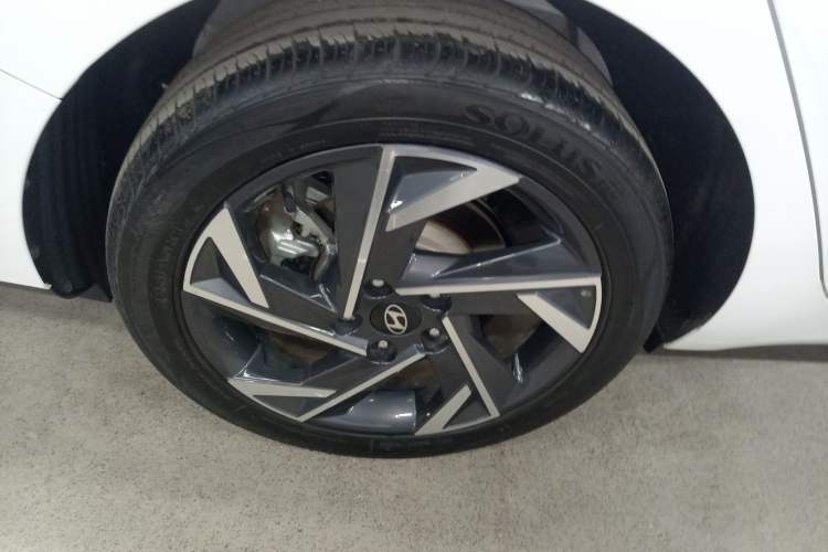 Used Hyundai Elantra 2023 1.5L CVT GLX Elite Edition Exterior 5