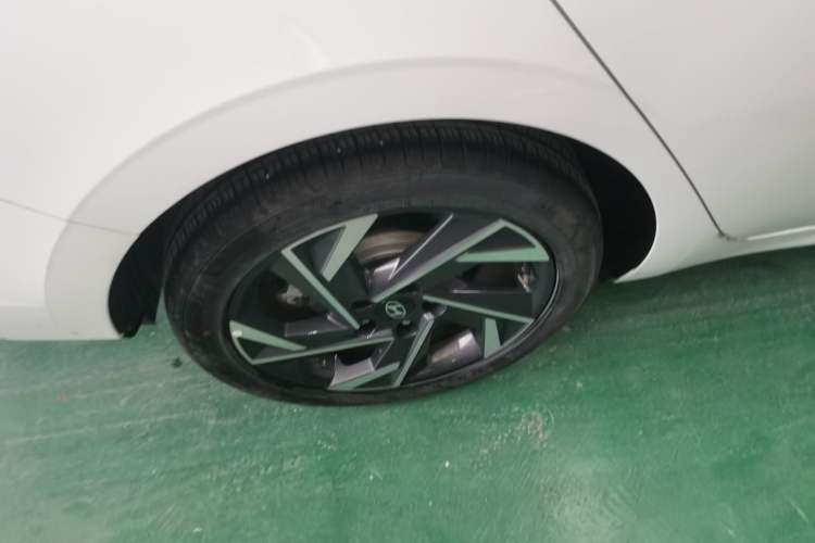 Used Hyundai Elantra 2023 1.5L CVT GLX Elite Edition Exterior 5