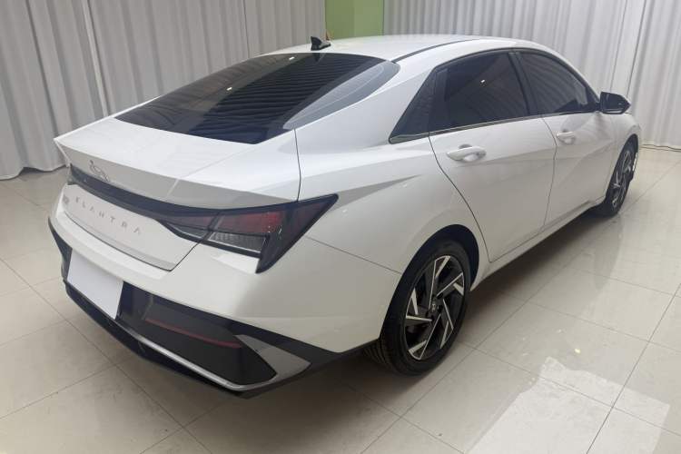 Used Hyundai Elantra 2023 1.5L CVT GLX Elite Edition Exterior 5