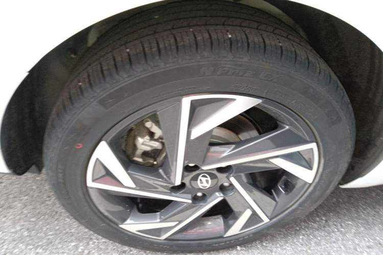 Used Hyundai Elantra 2023 1.5L CVT GLX Elite Edition Exterior 5